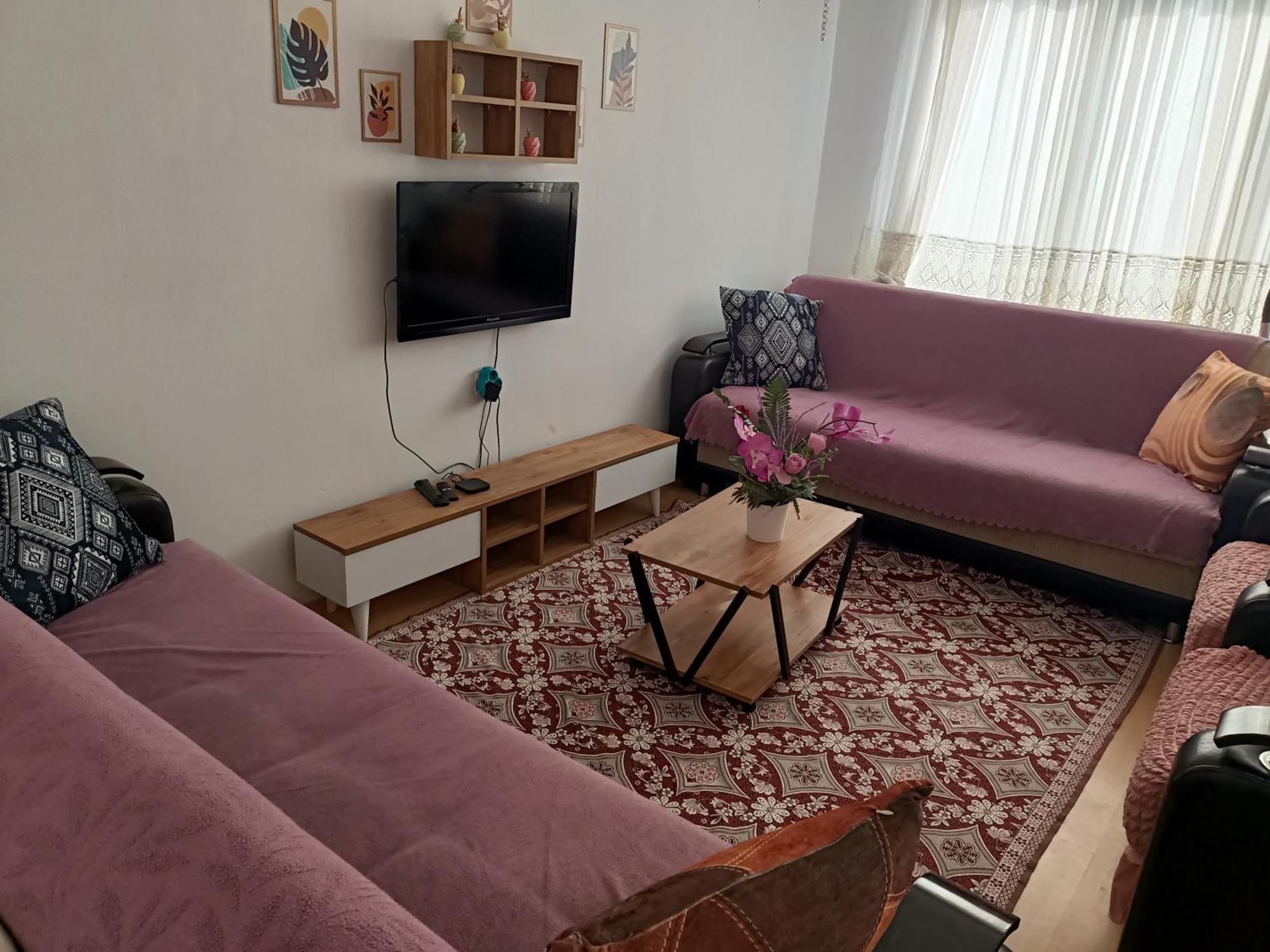Havalimani Ve Lara Plaj Yakin. 1+1 Daire Appartement *